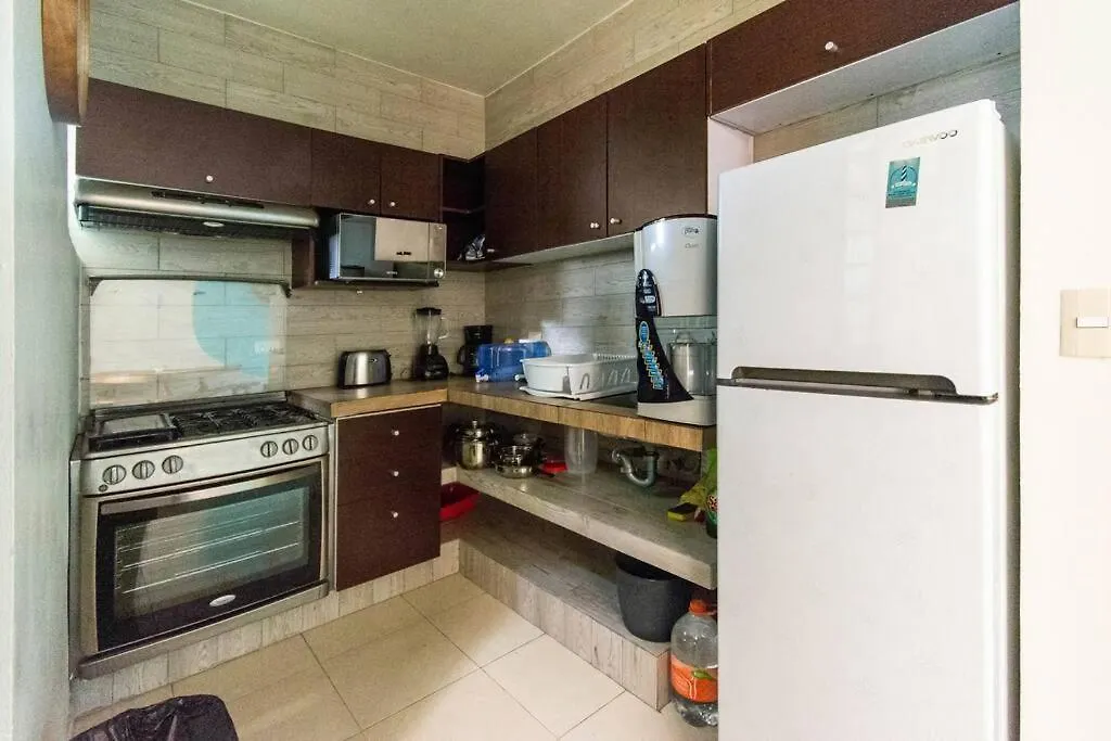 Cenote Penthouse Terraza & Jacuzzi Panoramicos, Muy Amplio, 2 Pisos Para Tu Uso Personal Y Exclusivo, 3 Recamaras, Excelente Ubicacion, La Playa Y La Quinta Av Caminando A 10 Minutos, Cerca De Restaurantes, Bares, Bancos, Nomadas Digitales 150 Mbps Playa del Carmen Mexico