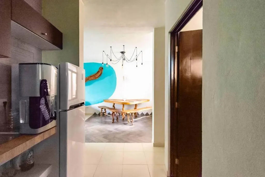 Cenote Penthouse Terraza & Jacuzzi Panoramicos, Muy Amplio, 2 Pisos Para Tu Uso Personal Y Exclusivo, 3 Recamaras, Excelente Ubicacion, La Playa Y La Quinta Av Caminando A 10 Minutos, Cerca De Restaurantes, Bares, Bancos, Nomadas Digitales 150 Mbps Playa del Carmen Apartment